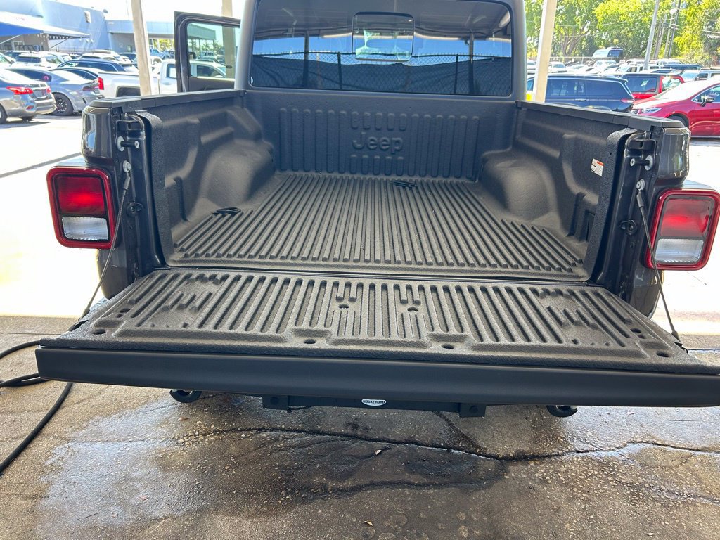 New 2026 Jeep Gladiator Sport AWD/4WD image 47
