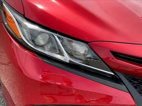 Used 2019 Toyota Camry SE FWD image 28