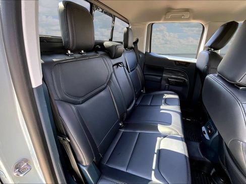 Used 2024 Ford Maverick Lariat w/ Black Appearance Package FWD image 24