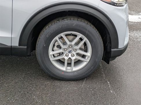 New 2026 Ford Explorer Active image 46