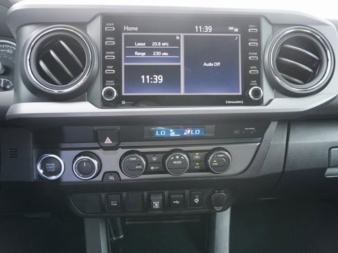 Used 2023 Toyota Tacoma TRD Sport image 13