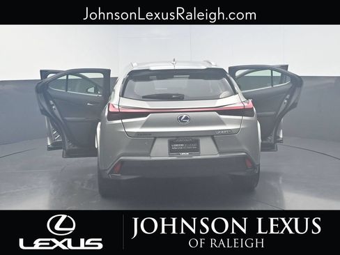 Used 2022 Lexus UX 250h w/ Premium Package AWD/4WD image 26