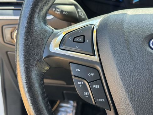Used 2023 Ford Edge SEL AWD/4WD image 10