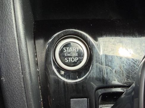 Used 2022 Nissan Kicks S FWD image 15