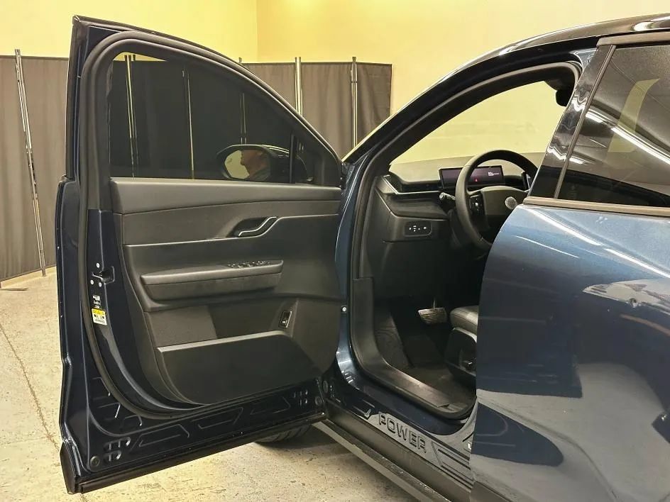 Used 2023 Fisker Ocean One AWD/4WD image 17