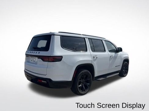 Used 2024 Jeep Wagoneer Series II image 4