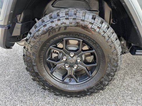 Used 2025 Jeep Wrangler Unlimited Sport AWD/4WD image 17