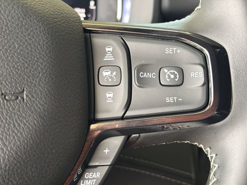 Used 2026 RAM 3500 Limited AWD/4WD image 25