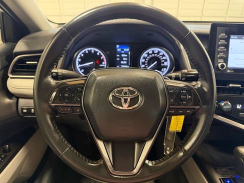Used 2023 Toyota Camry SE FWD image 16