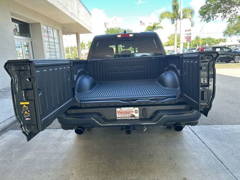Used 2025 RAM 1500 Big Horn AWD/4WD image 35