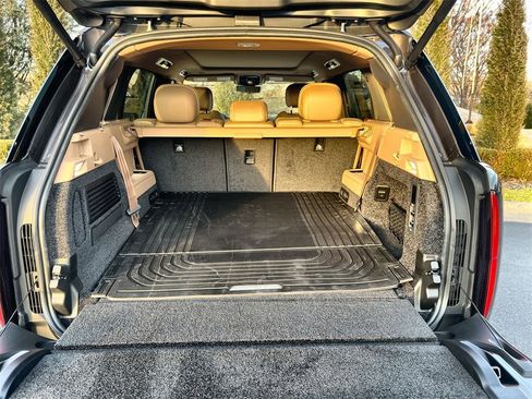 New 2026 Land Rover Range Rover Long Wheelbase SE image 18