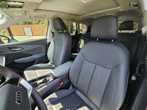 New 2026 Audi Q3 quattro 2.0T AWD/4WD image 14