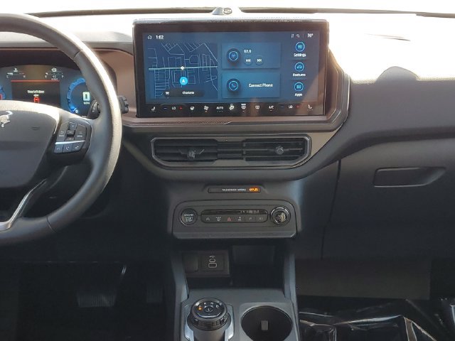 Certified 2025 Ford Bronco Sport Outer Banks w/ Outer Banks Tech Package+ AWD/4WD image 35