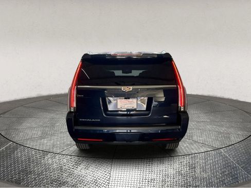 Used 2019 Cadillac Escalade ESV Luxury image 7