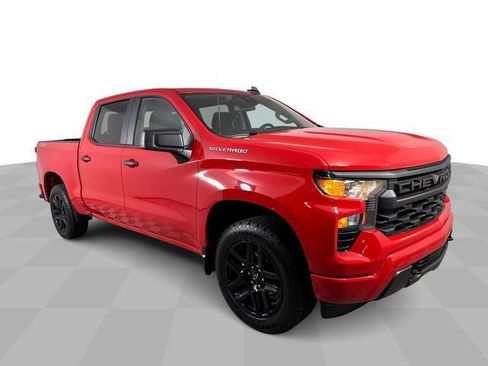Used 2023 Chevrolet Silverado 1500 Custom AWD/4WD image 2