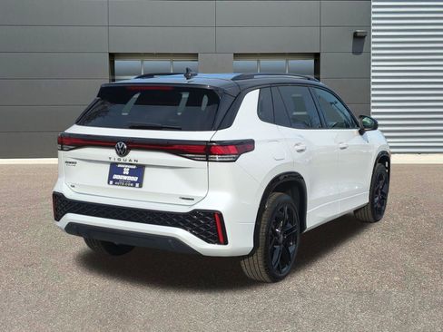 New 2026 Volkswagen Tiguan SE R-Line AWD/4WD image 7