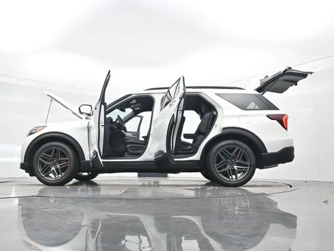 New 2026 Ford Explorer ST-Line w/ ST-Line Street Pack RWD image 49