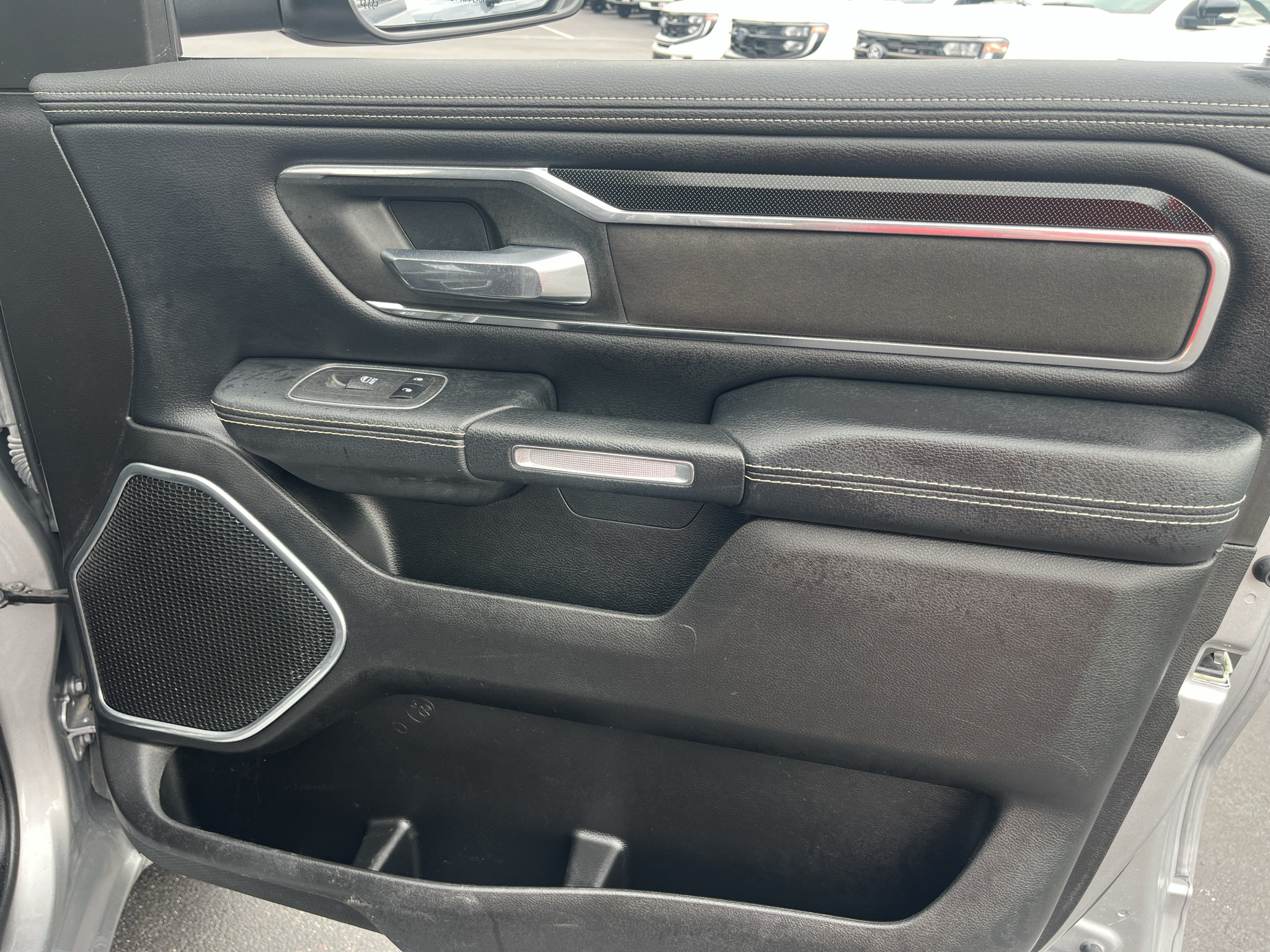 Used 2022 RAM 1500 Laramie w/ Sport Appearance Package AWD/4WD image 29