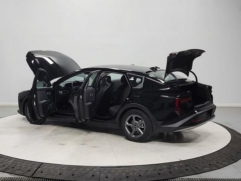 Used 2025 Kia K4 FWD image 13