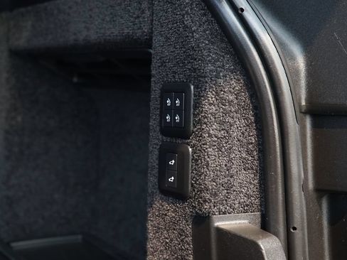 Used 2019 Land Rover Range Rover Supercharged AWD/4WD image 31