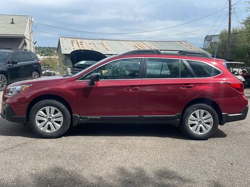 Used 2019 Subaru Outback 2.5i AWD/4WD image 3
