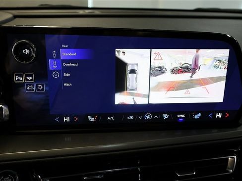 New 2026 Chevrolet Traverse LT w/ Midnight/Sport Edition image 45