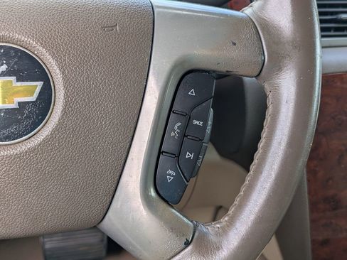 Used 2011 Chevrolet Suburban LTZ image 19