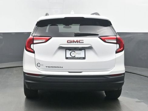 Used 2023 GMC Terrain SLE w/ Driver Convenience Package FWD image 5