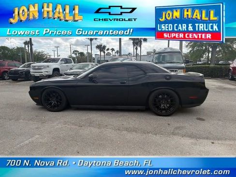 Used 2012 Dodge Challenger R/T image 4