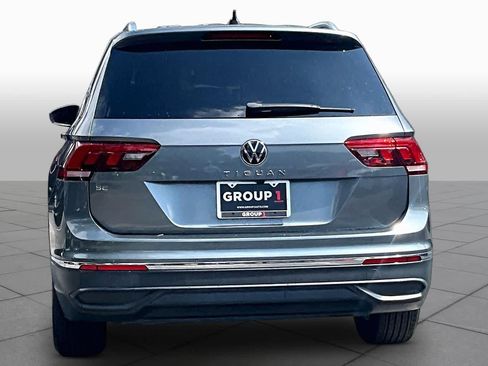 Used 2023 Volkswagen Tiguan SE FWD image 5