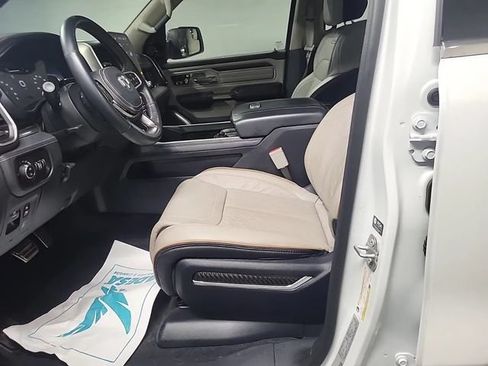 Used 2025 RAM 1500 Tungsten AWD/4WD image 7