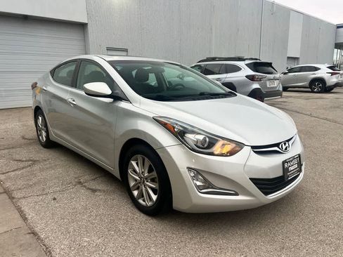 Used 2015 Hyundai Elantra SE w/ Option Group 03 image 8