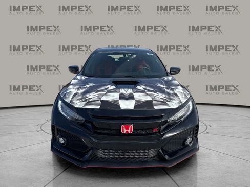Used 2018 Honda Civic Type R image 8