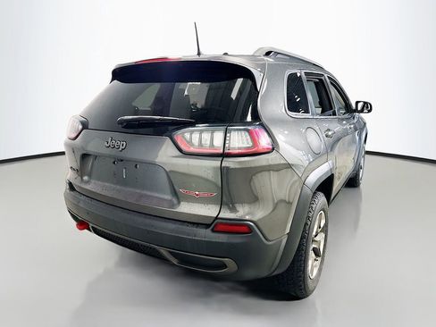 Used 2019 Jeep Cherokee Trailhawk w/ Cold Weather Group image 8