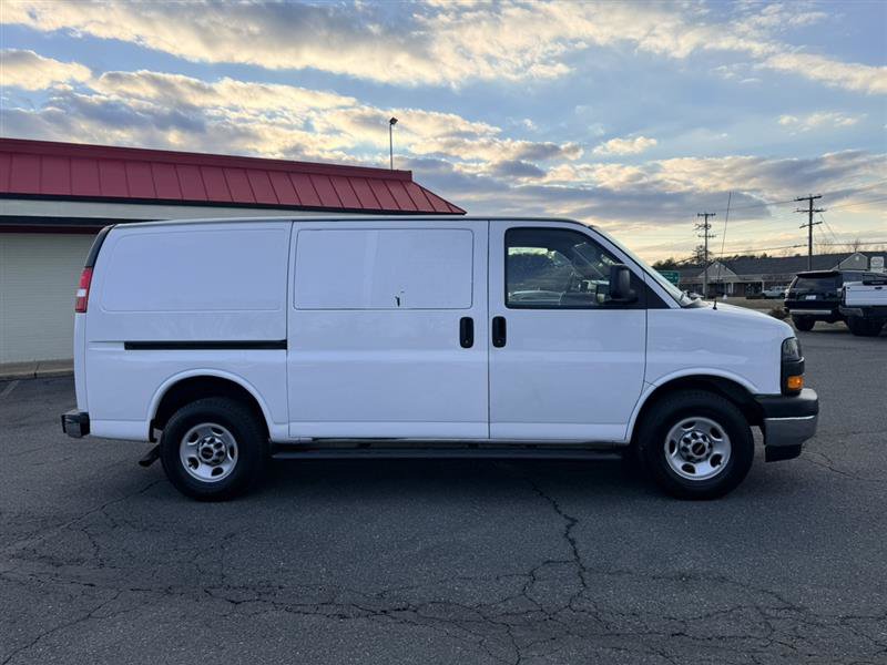 Used 2019 GMC Savana 2500 w/ Driver Convenience Package RWD image 4