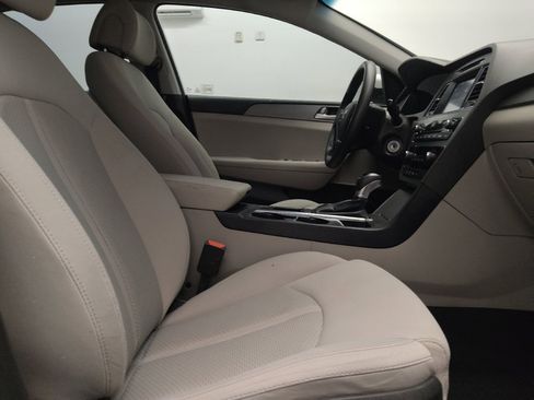 Used 2017 Hyundai Sonata SE image 21