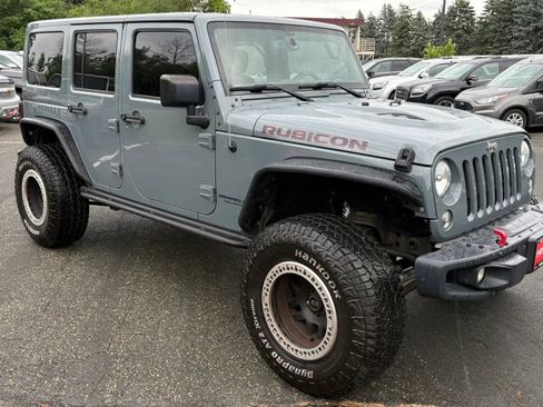 Used 2015 Jeep Wrangler Unlimited Rubicon AWD/4WD image 10