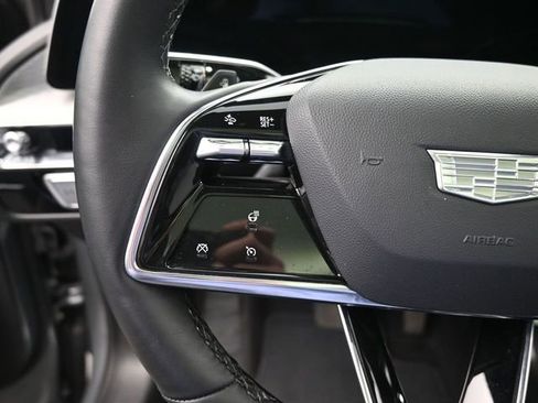 Used 2024 Cadillac Lyriq Luxury w/ LPO, Floor Liner Package image 31