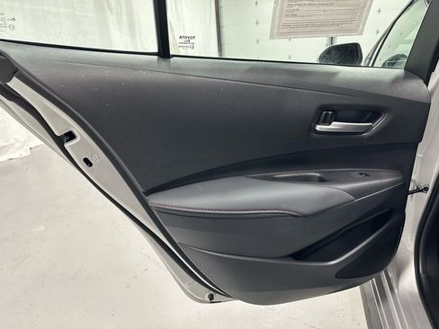 Used 2025 Toyota Corolla SE image 40