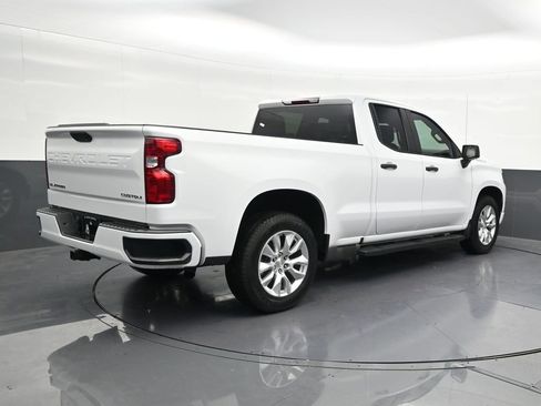Used 2023 Chevrolet Silverado 1500 Custom RWD image 5