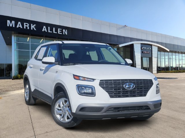Used 2026 Hyundai Venue SE FWD image 1