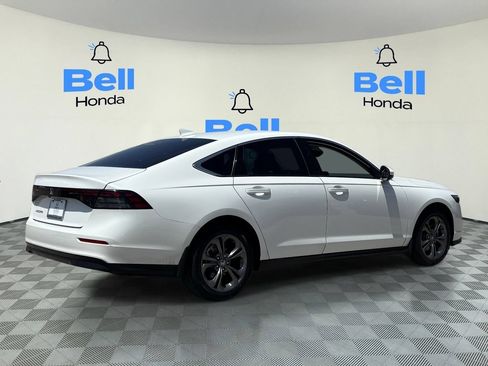 Certified 2023 Honda Accord EX image 4
