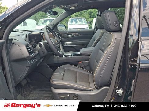 New 2026 Chevrolet Traverse High Country w/ LPO, Floor Liner Package AWD/4WD image 11