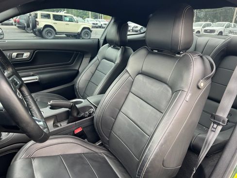Used 2022 Ford Mustang GT Premium w/ Equipment Group 401A RWD image 7