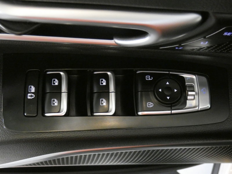 Used 2024 Kia Telluride AWD image 22