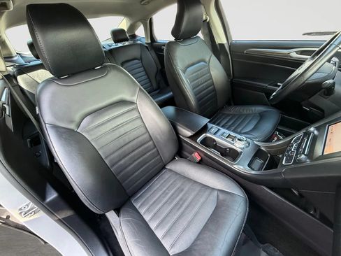 Used 2018 Ford Fusion Energi SE FWD image 21