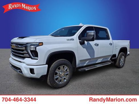 New 2026 Chevrolet Silverado 2500 High Country w/ Technology Package AWD/4WD image 1