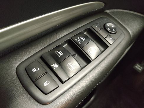 Used 2018 Dodge Durango SXT w/ Quick Order Package 2BB image 27