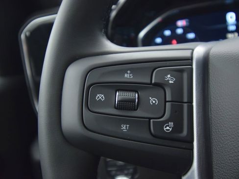 Used 2025 GMC Sierra 1500 Elevation image 37