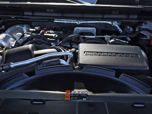 Used 2024 Chevrolet Silverado 2500 High Country w/ High Country Premium Package image 31